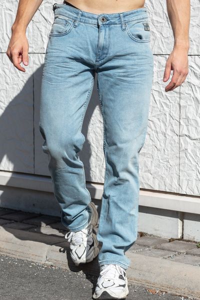 Light Blue Regular Fit Jeans L32 Rusty Neal Light Blue Regular Fit Jeans L32 Rusty Neal