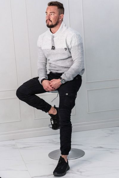 High Twist Neck Gray Knit Carisma
